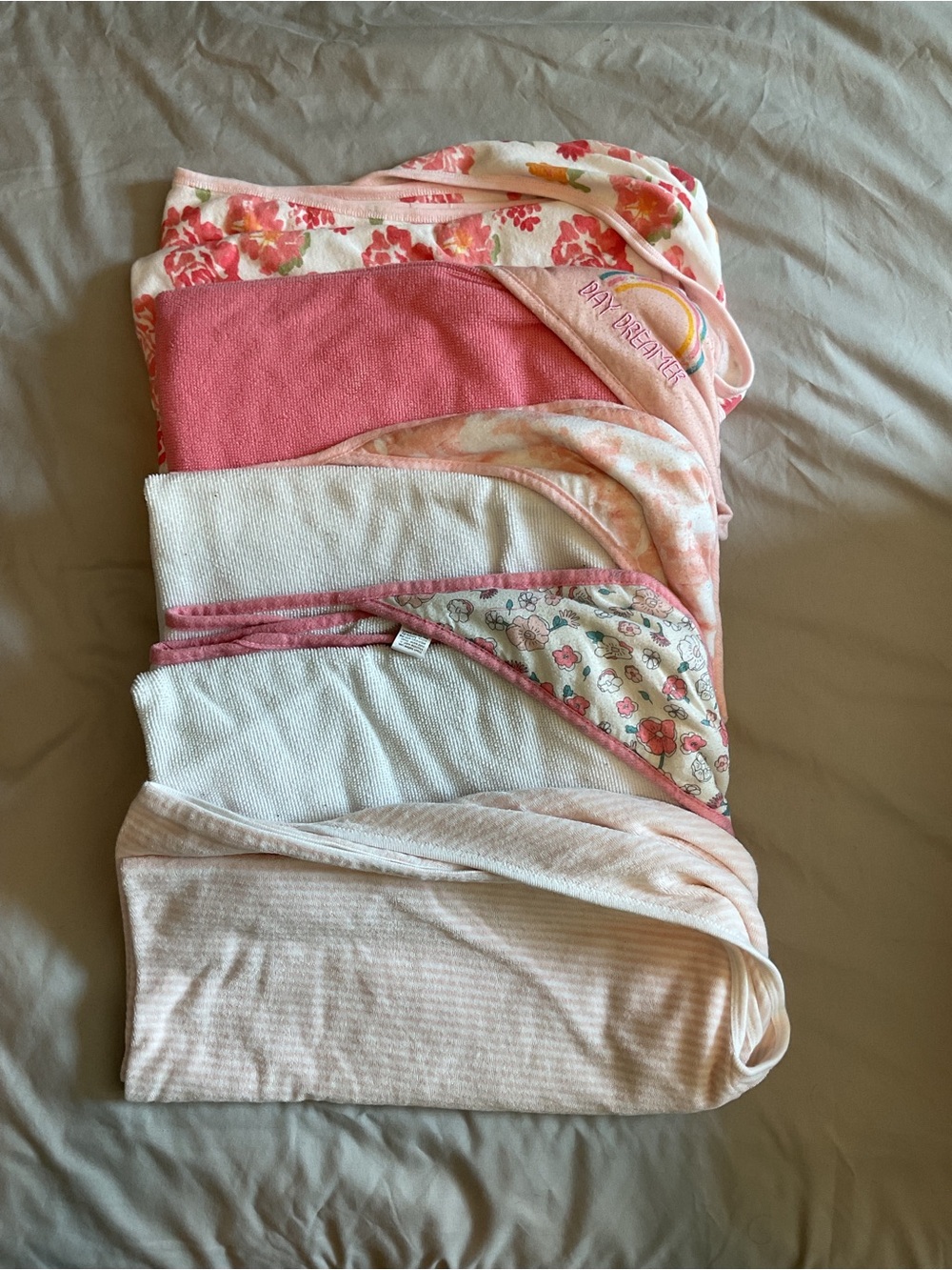 Baby Pink Floral & Solid Hooded Towels - lot of 5 - Picture 2 of 2